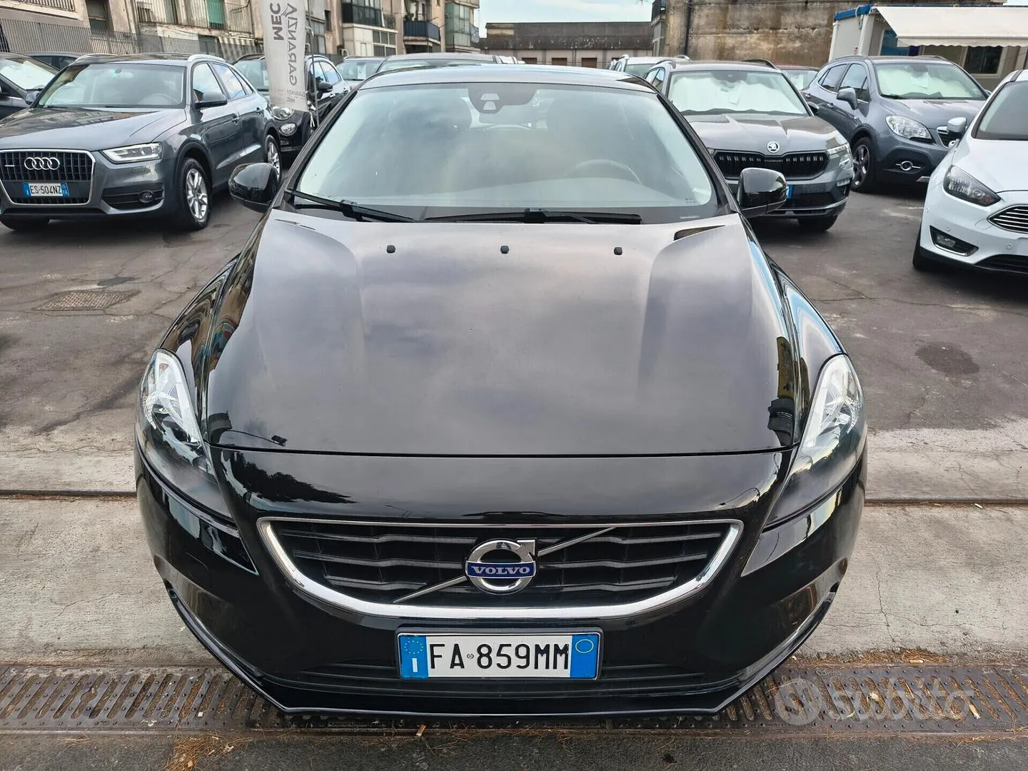 Volvo V40 2015 photo 2