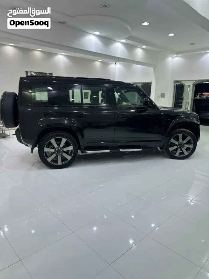Land Rover Defender 2026 photo 4