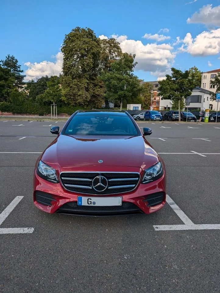 Mercedes-Benz E 220 D