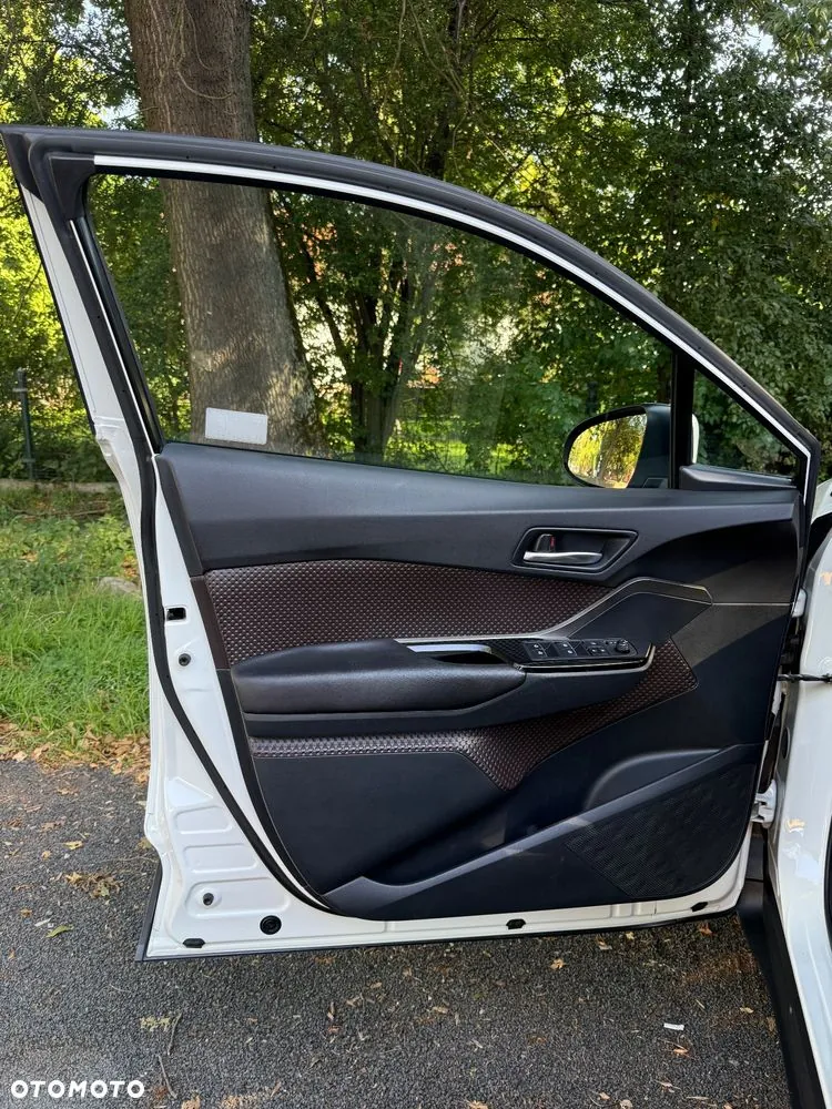 Toyota C-Hr 2017 photo 4