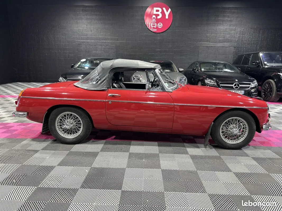 MG B Roadster 1963 photo 5