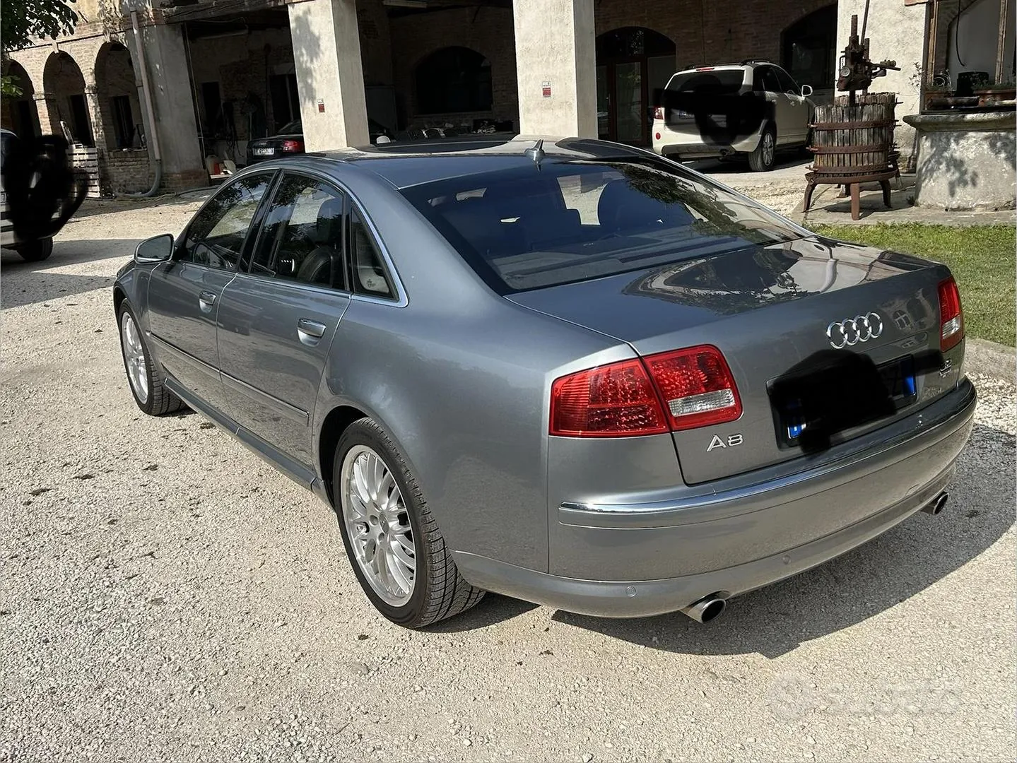 Audi A8 2006 photo 3
