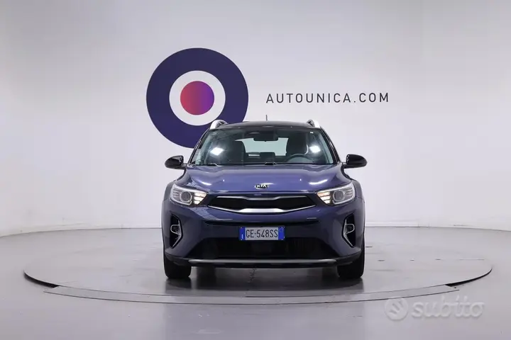 Kia Stonic 2021 photo 2