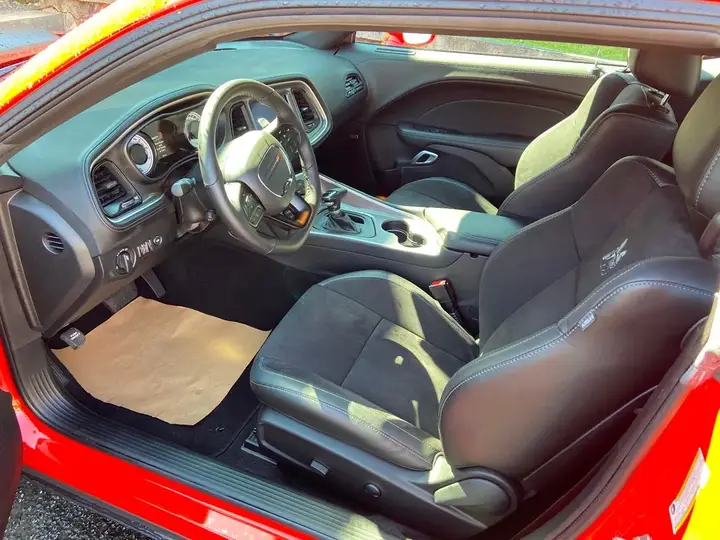 Dodge Challenger 2022 photo 4