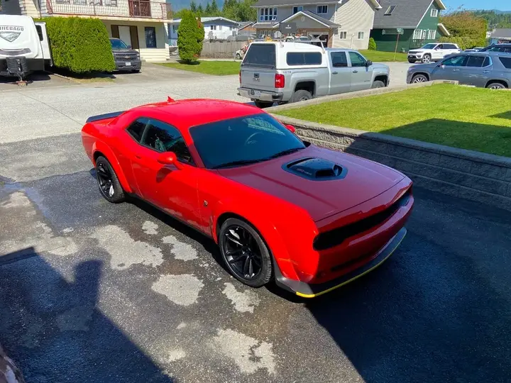 Dodge Challenger 2022 photo 2