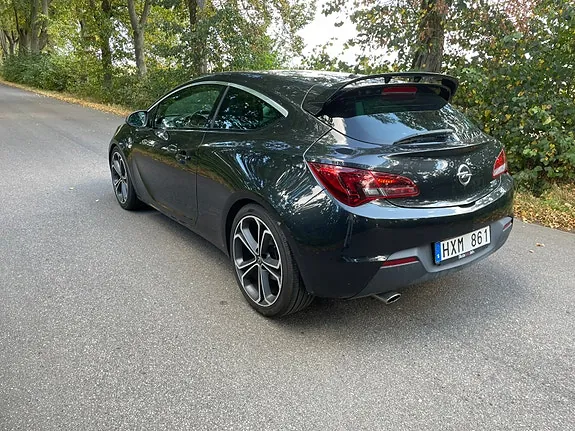 Opel Astra 2013 photo 4