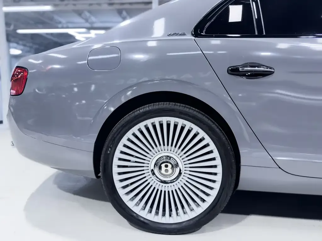 Bentley Flying Spur 2014 photo 4