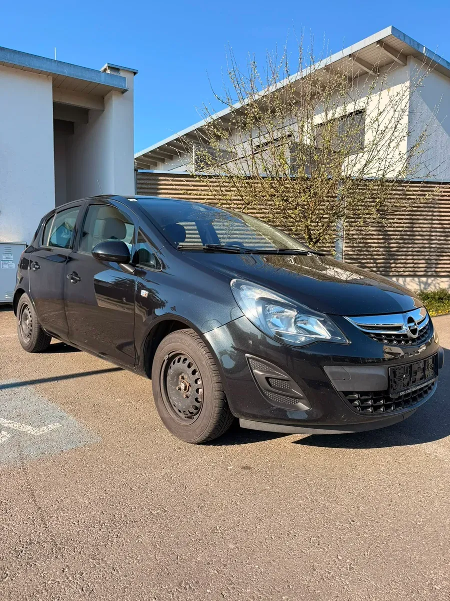 Opel Corsa 2013 photo 3