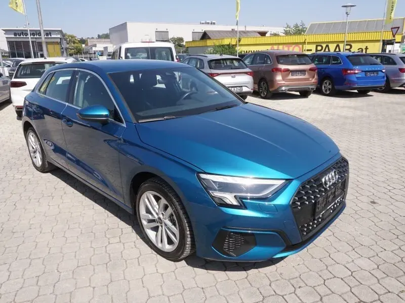 Audi A3 2023 photo 3