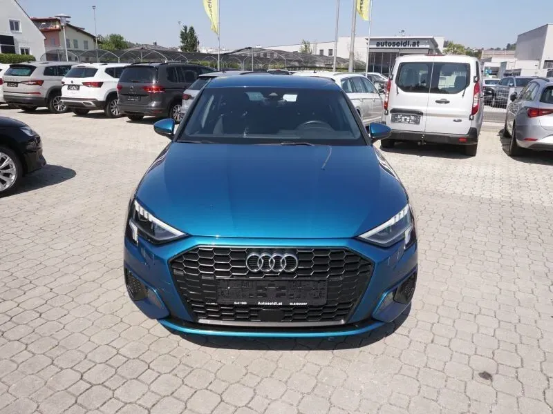 Audi A3 2023 photo 2