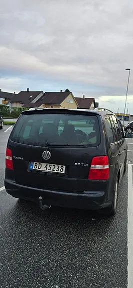 Volkswagen Touran 2006 photo 2