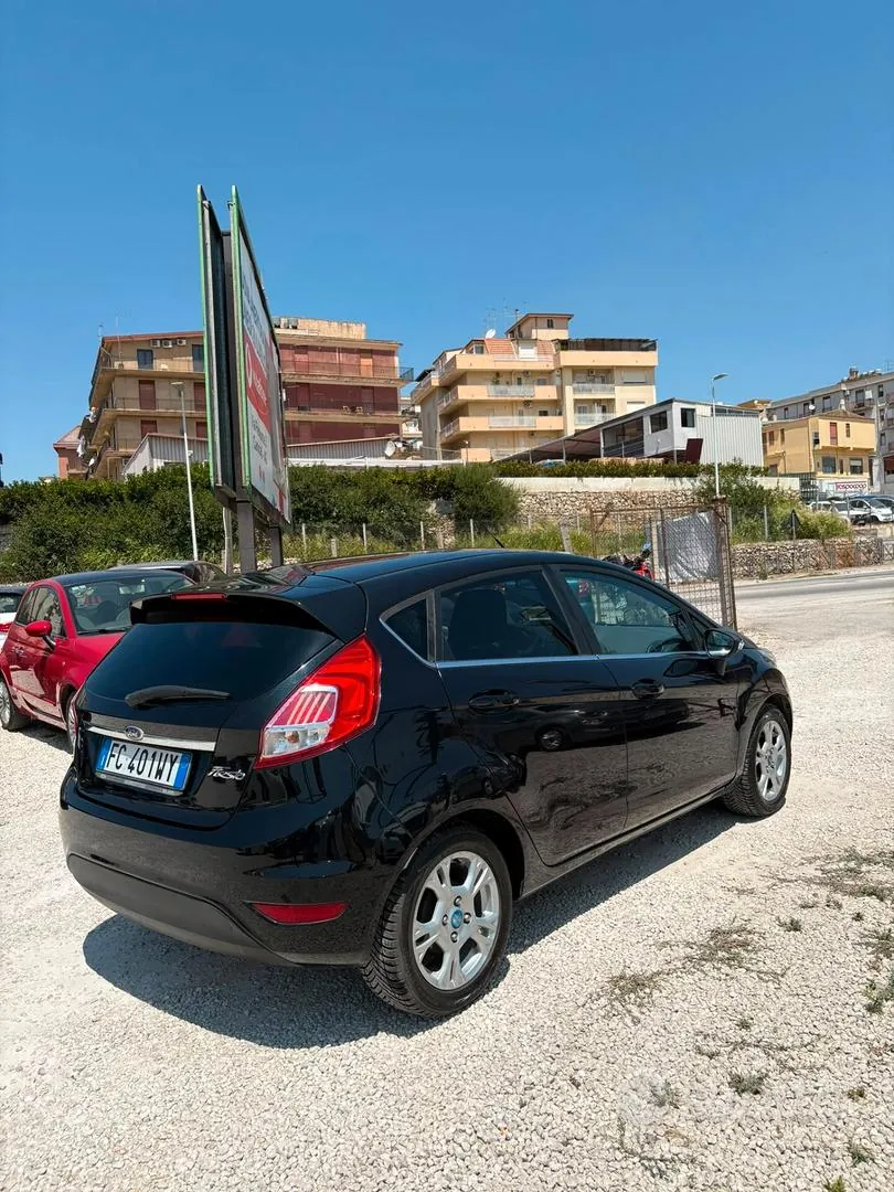 Ford Fiesta 2016 photo 3