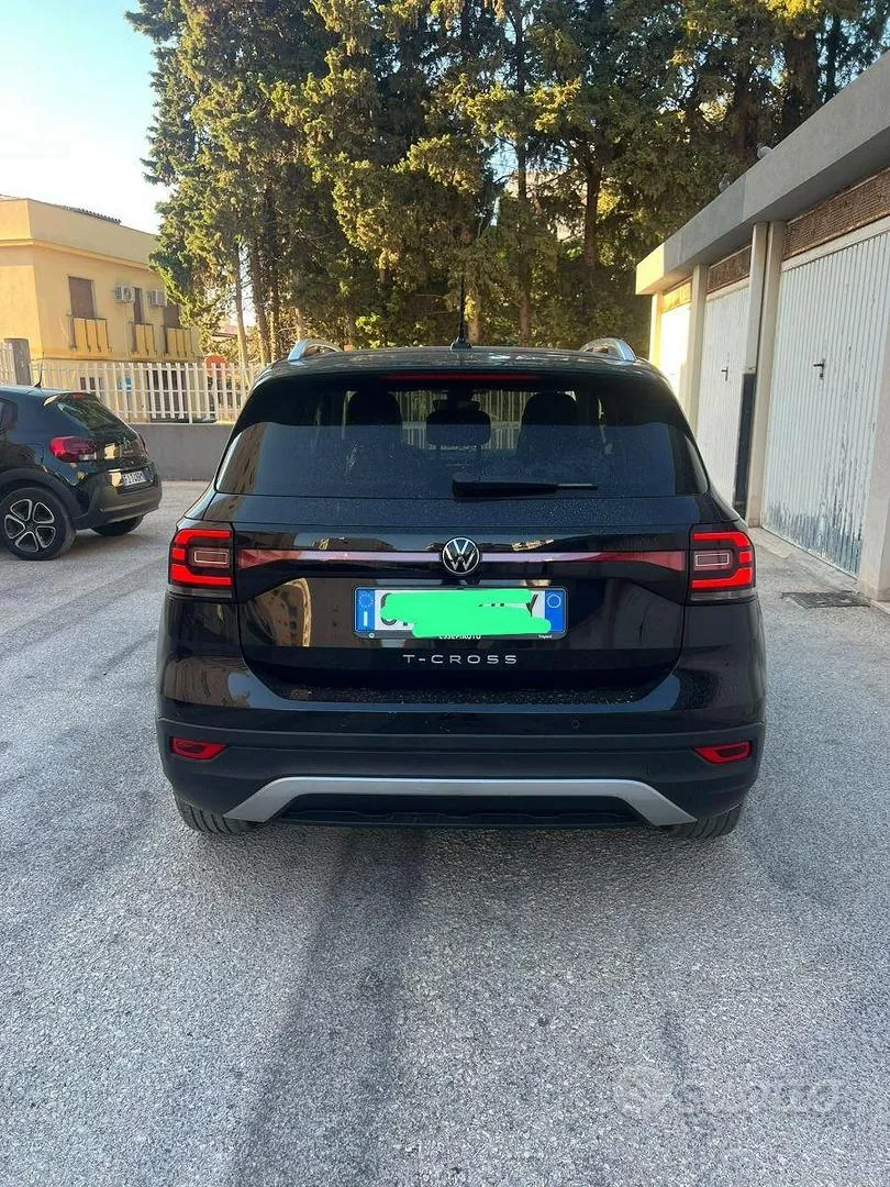 Volkswagen T-Cross 2023 photo 2