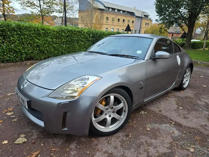 Nissan 350Z 2004 photo 2