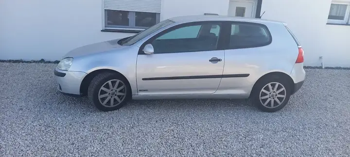 Volkswagen Golf 5 2006 photo 2