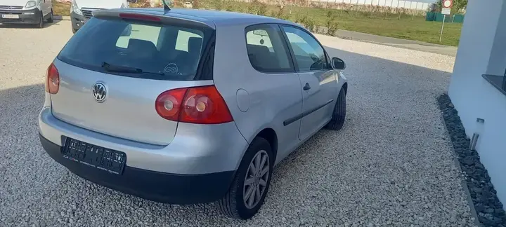 Volkswagen Golf 5 2006 photo 3