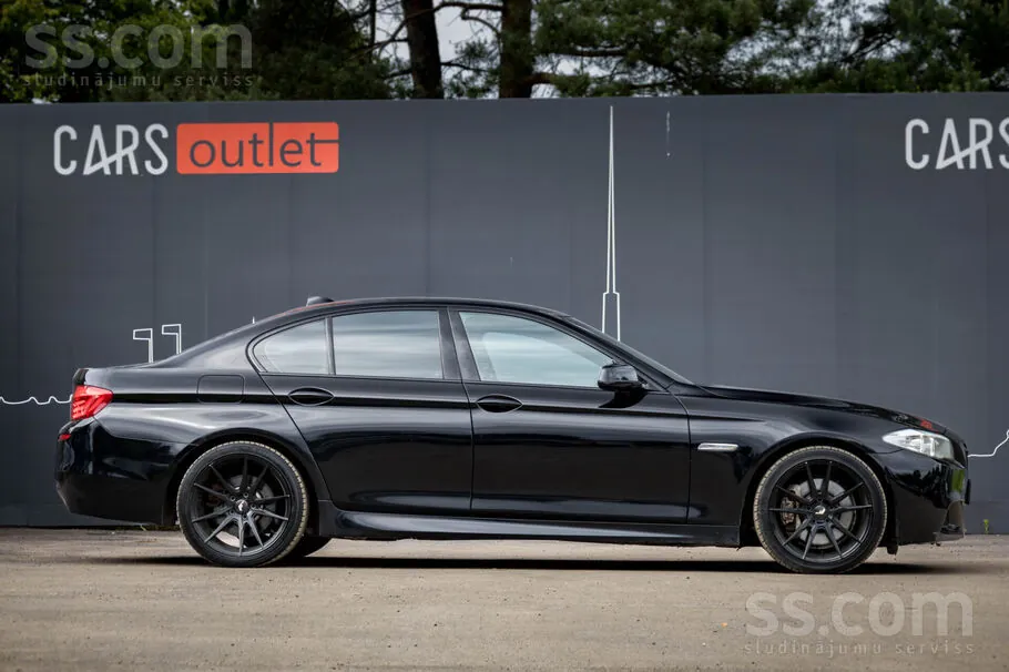 BMW 530 2011 photo 4