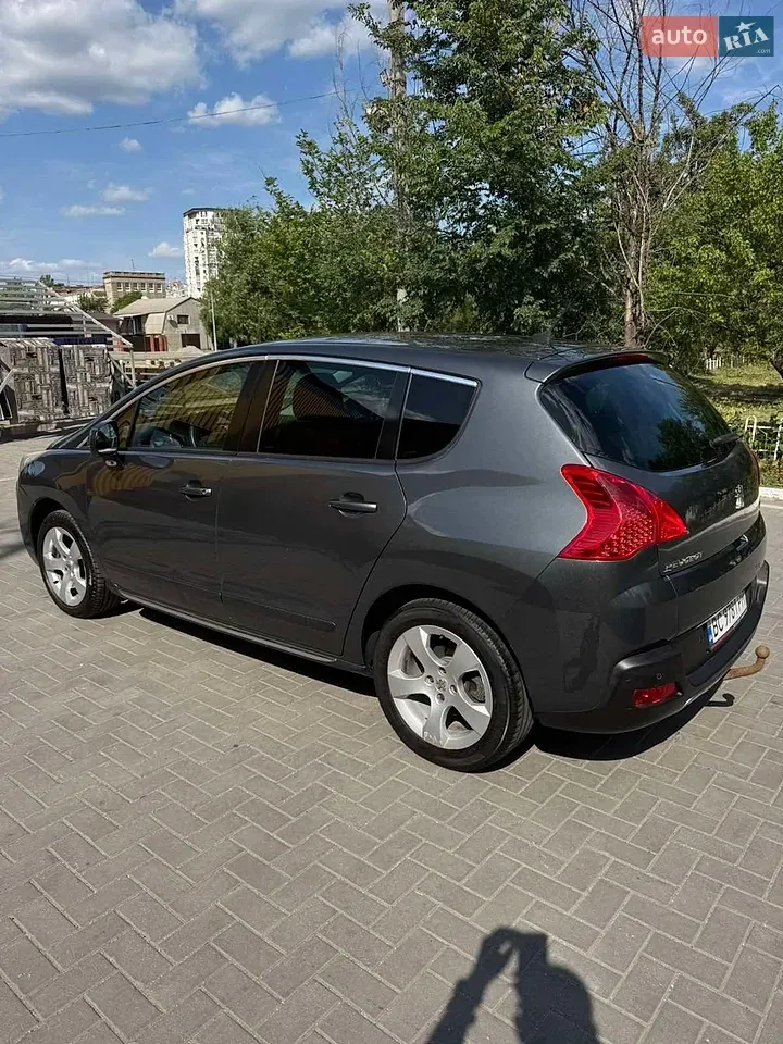 Peugeot 3008 2012 photo 2