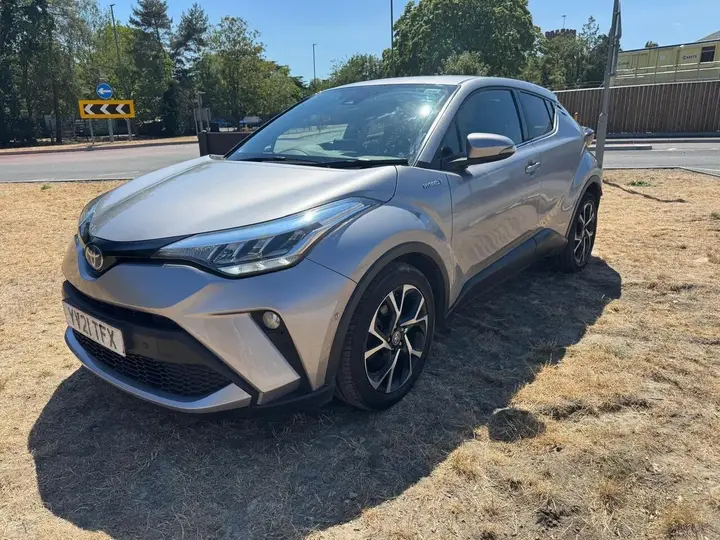 Toyota C-Hr 2021 photo 2
