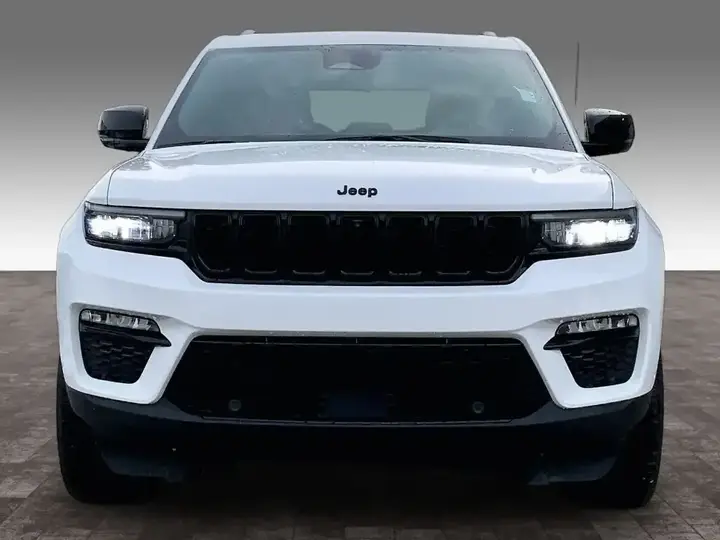 Jeep Grand Cherokee 2024 photo 3