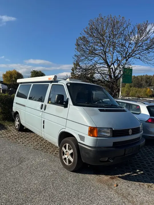 Volkswagen T4 1999 photo 3