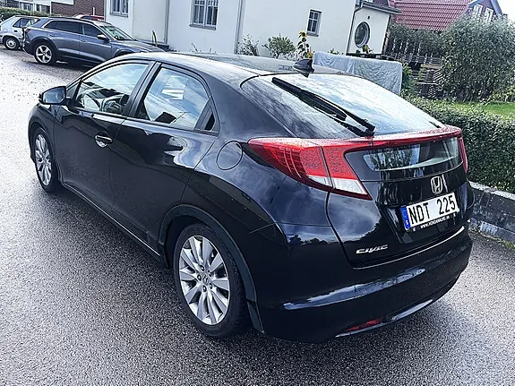 Honda Civic 2012 photo 2