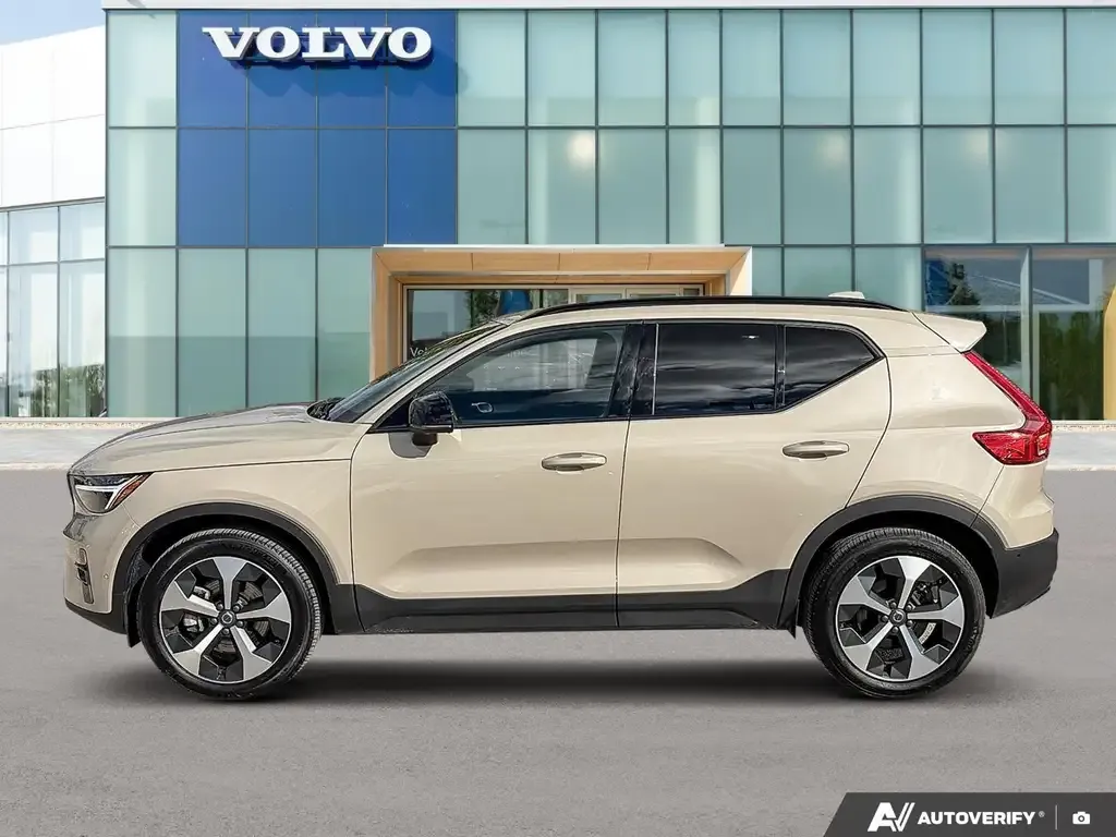 Volvo Xc40 2025 photo 3