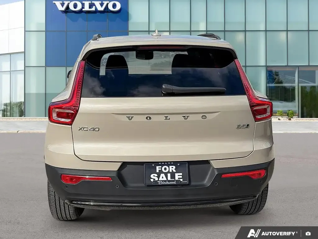 Volvo Xc40 2025 photo 5