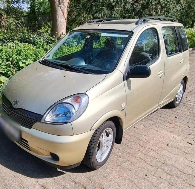 Toyota Yaris Verso