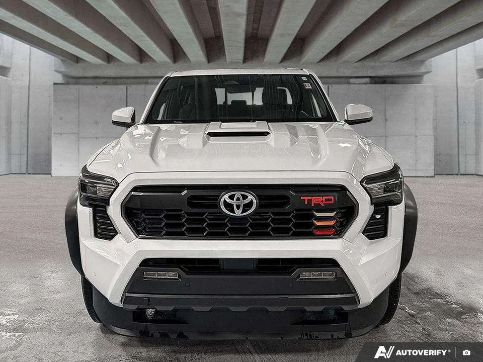 Toyota Tacoma 2024 photo 2