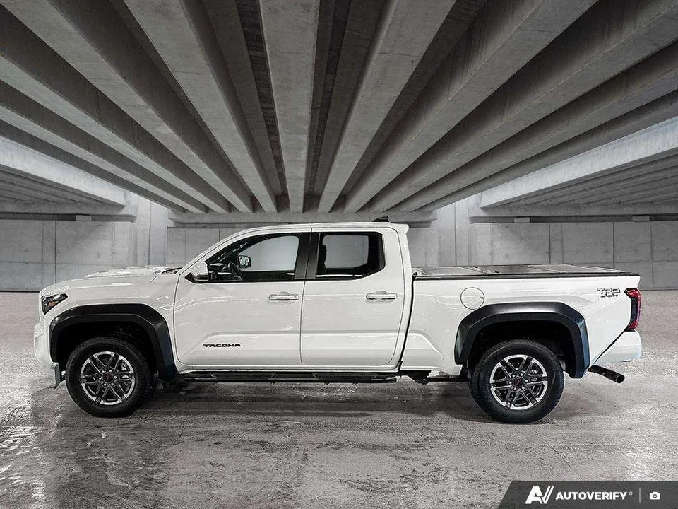 Toyota Tacoma 2024 photo 3