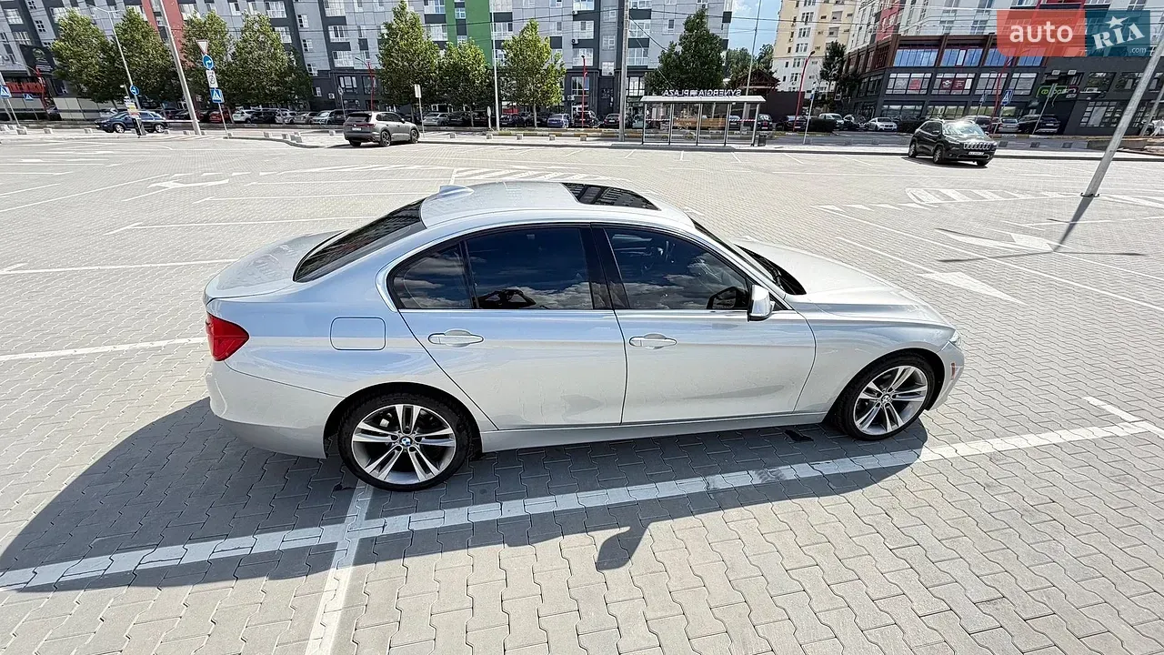 BMW 3 Series 2016 photo 4