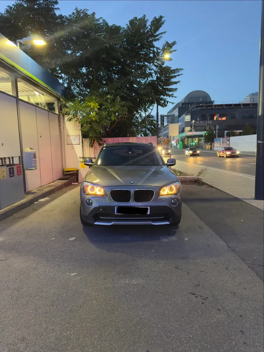 BMW X1 2011 photo 3