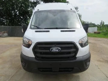 Ford Transit 2025 photo 2