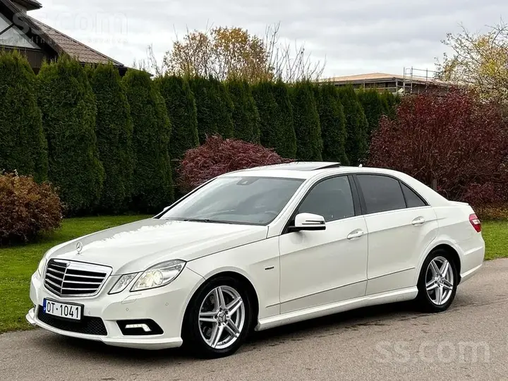 Mercedes-Benz E250