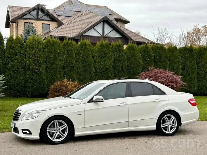 Mercedes-Benz E250 2011 photo 3