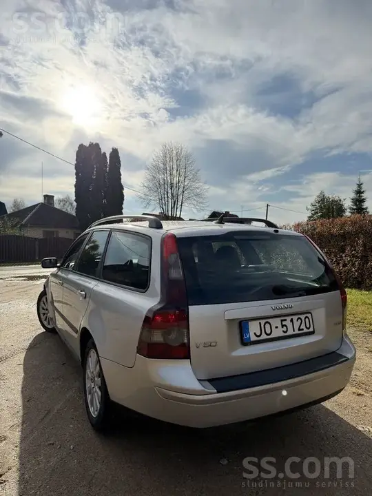 Volvo V50 2004 photo 4
