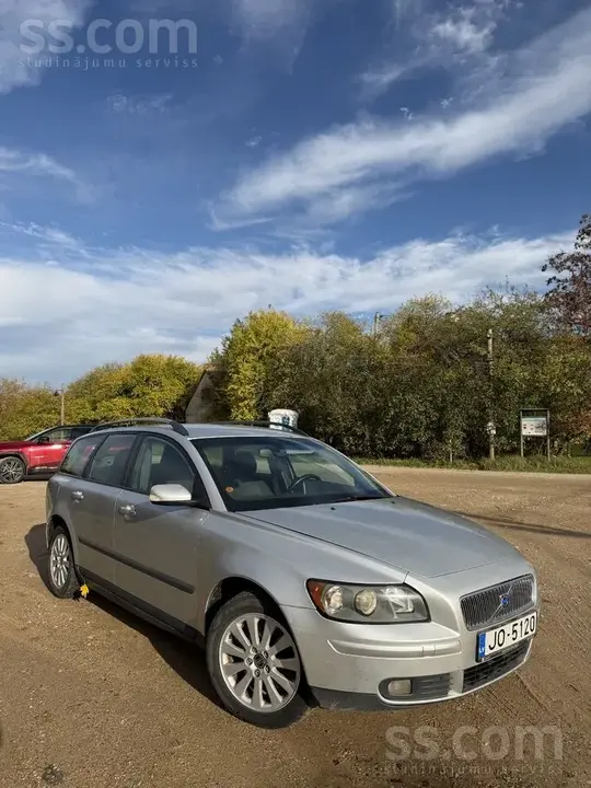 Volvo V50 2004 photo 2