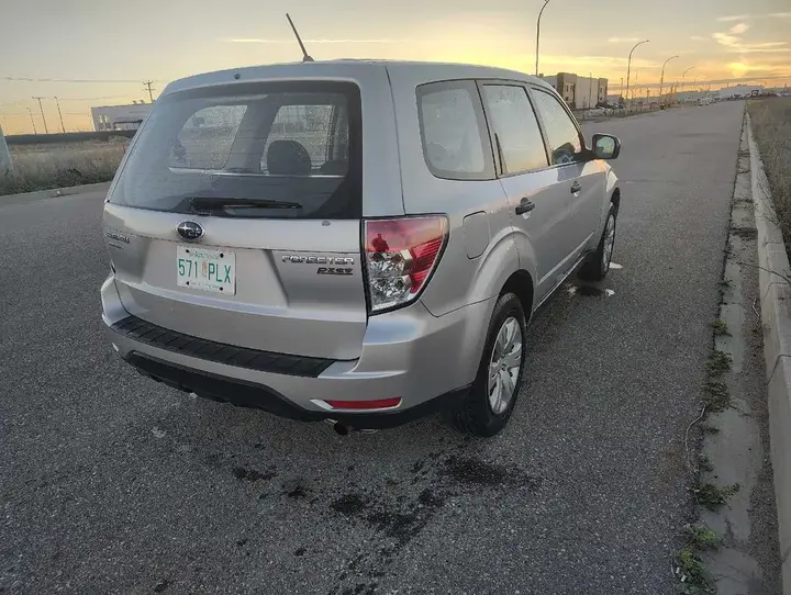 Subaru Forester 2010 photo 3