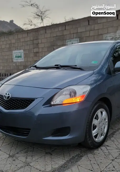 Toyota Yaris 2010 photo 2