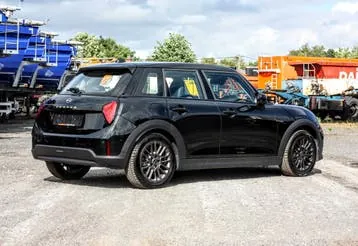 Mini Cooper 2024 photo 3