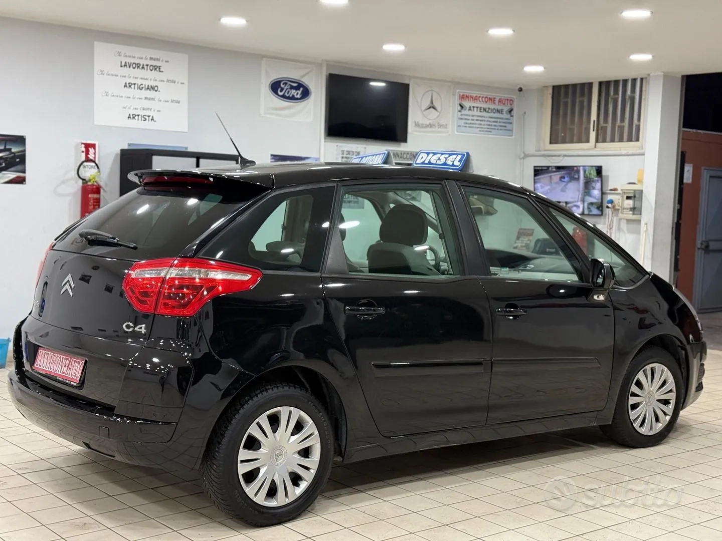 Citroen C4 Picasso 2010 photo 5