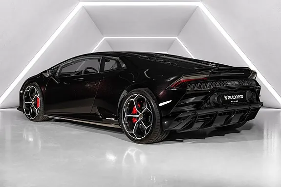 Lamborghini Huracan 2020 photo 2