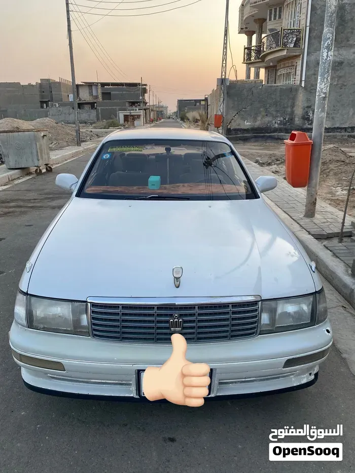 Toyota Crown 1993 photo 5