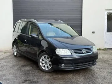 Volkswagen Touran 2005 photo 2