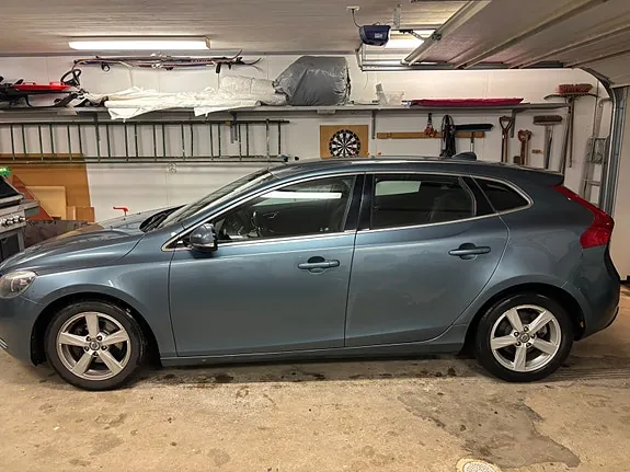 Volvo V40 2013 photo 2
