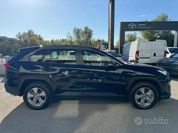 Toyota Rav4 2022 photo 5