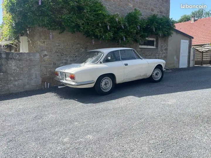 Alfa Romeo 155 photo 2