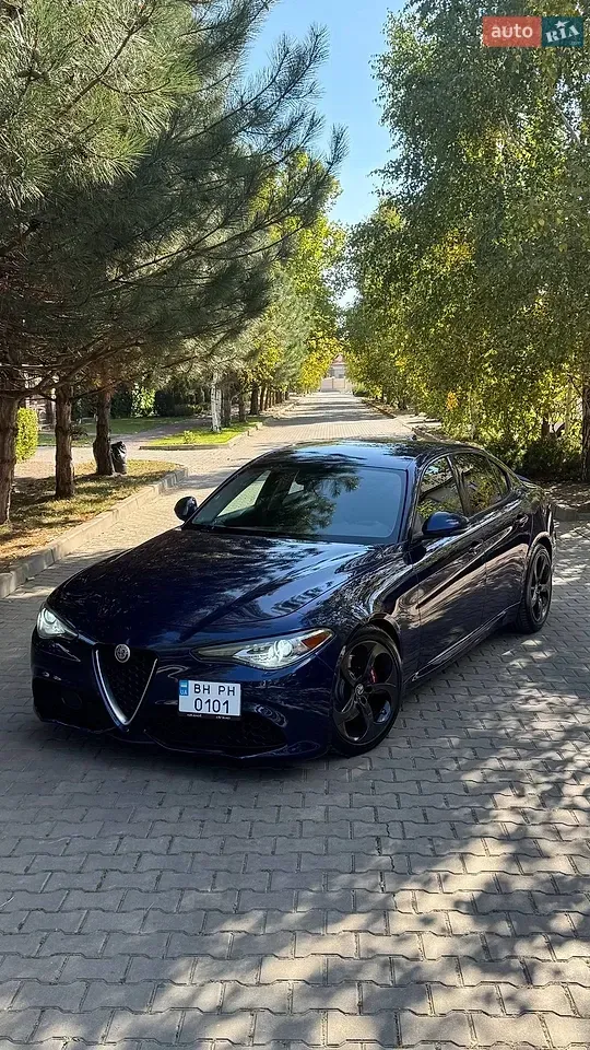 Alfa Romeo Giulia 2017 photo 4