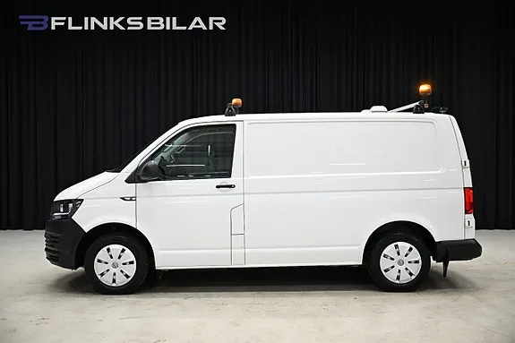 Volkswagen Transporter 2018 photo 2